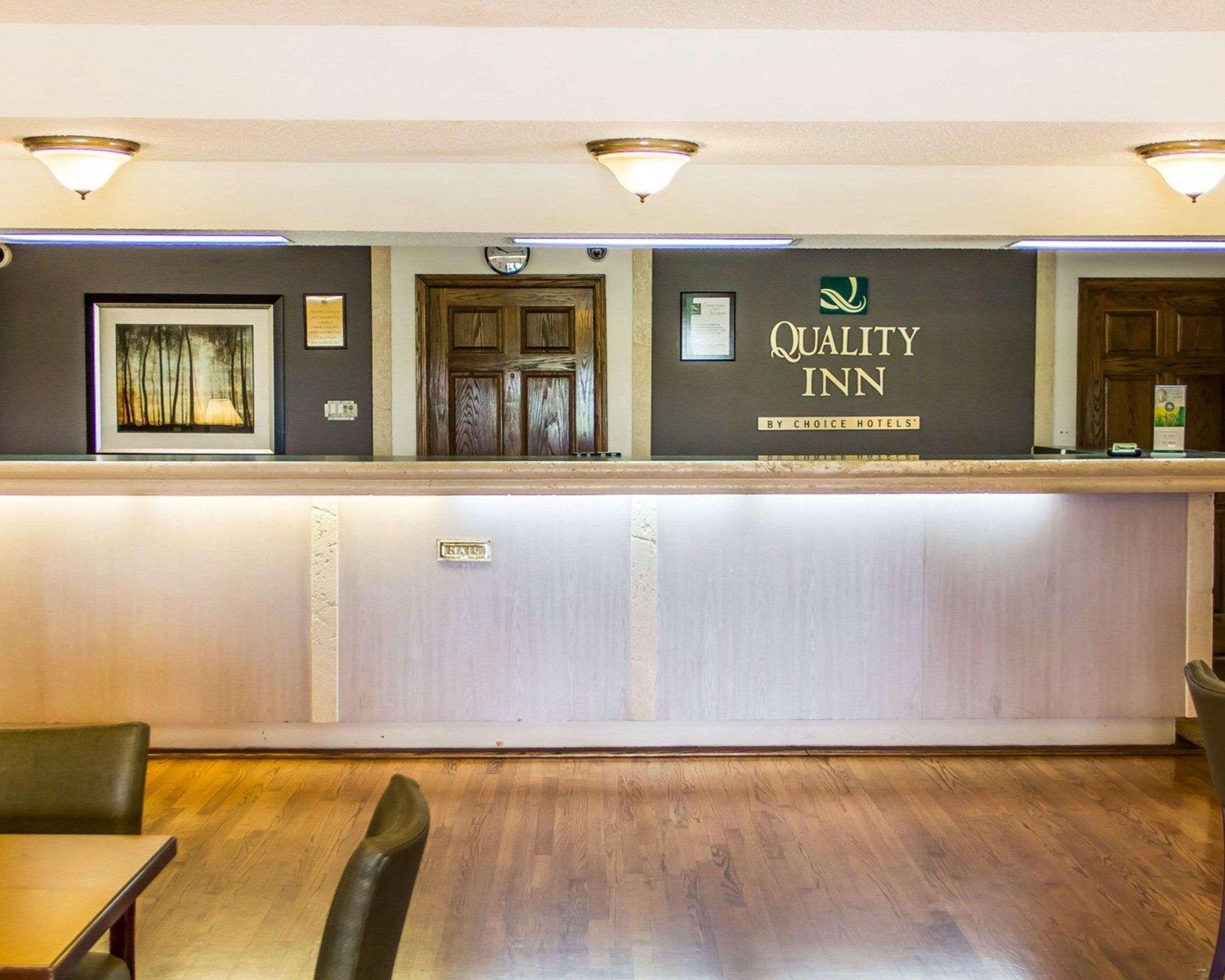 Quality Inn Tulsa Central Kültér fotó