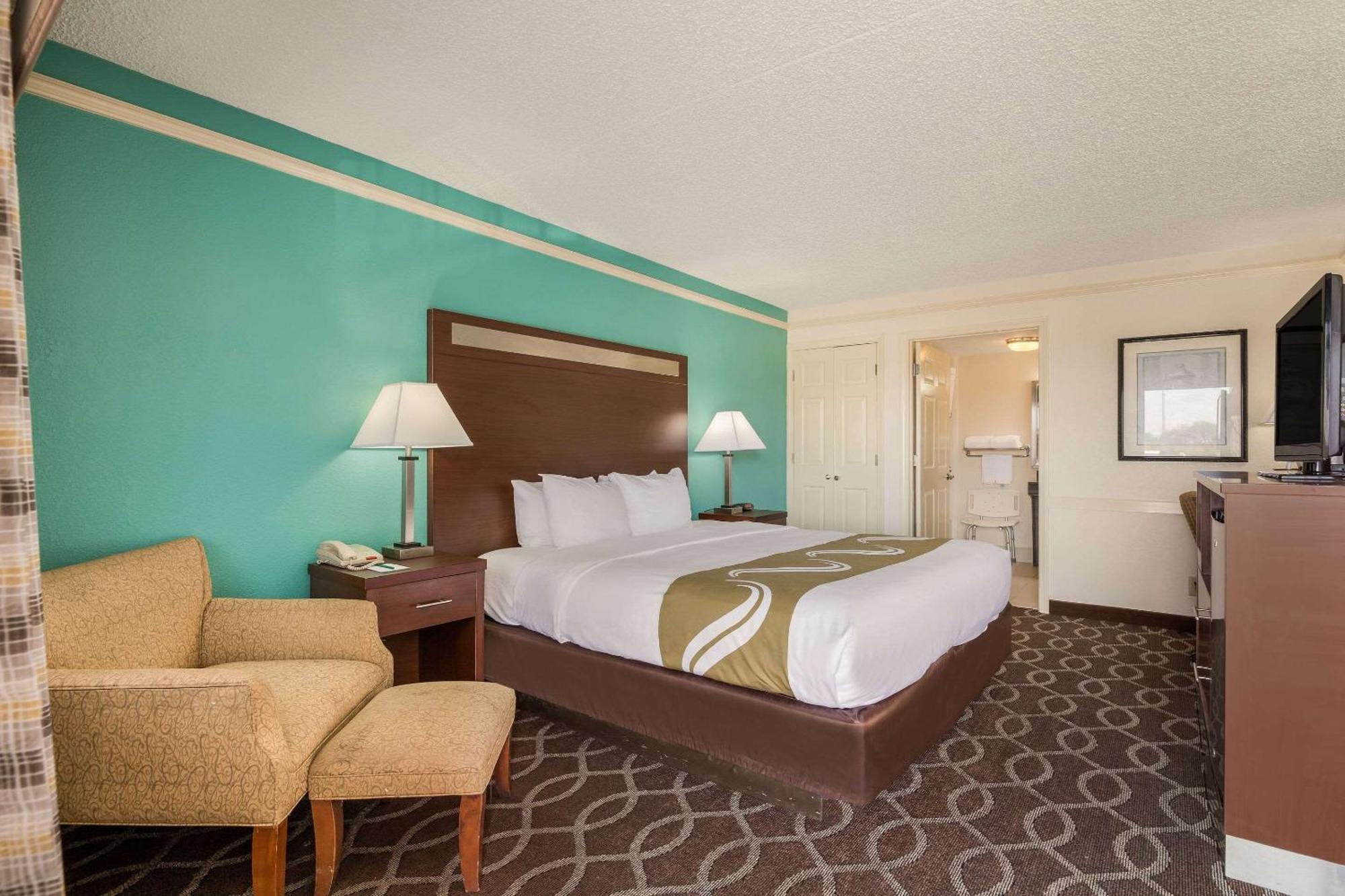 Quality Inn Tulsa Central Kültér fotó