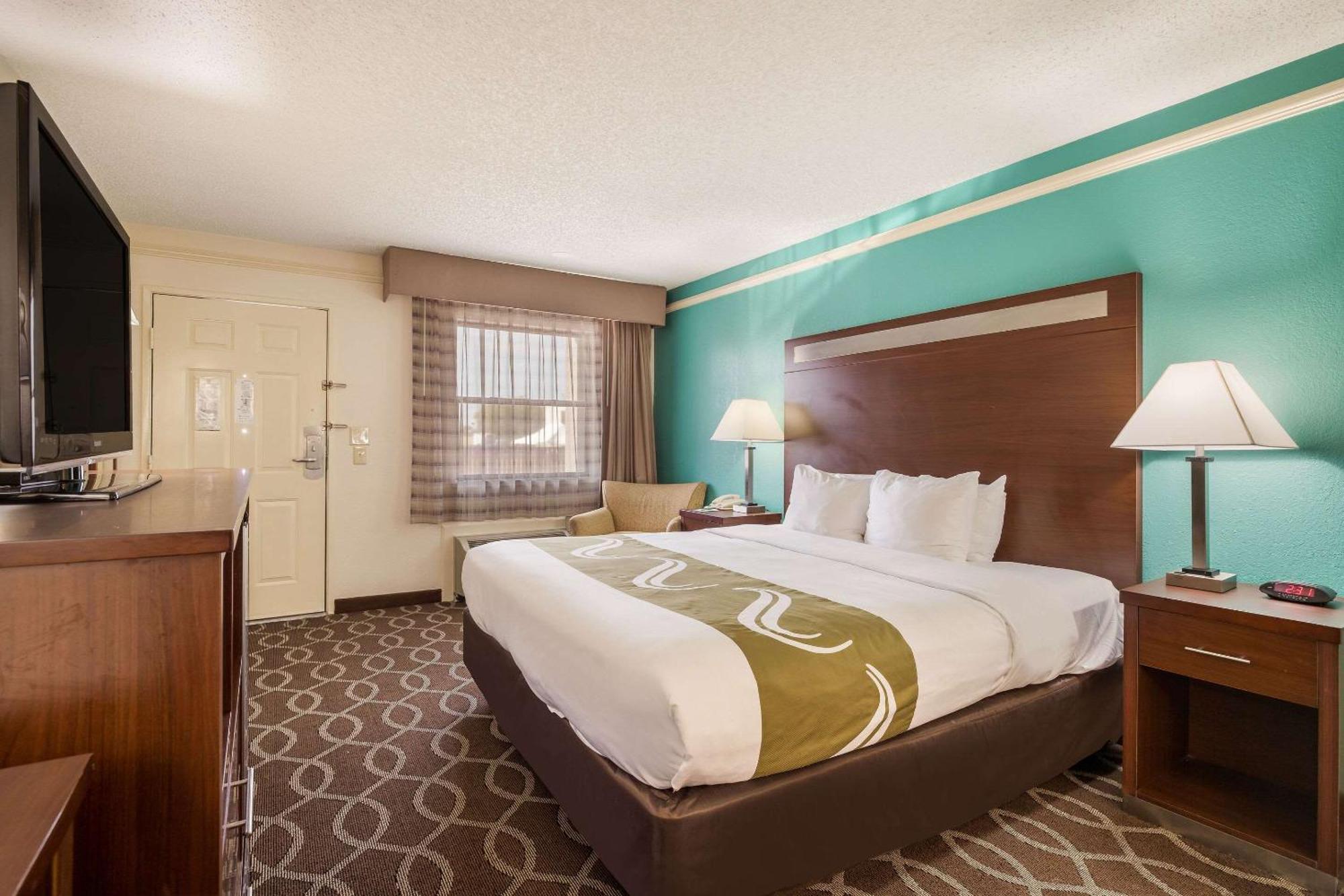 Quality Inn Tulsa Central Kültér fotó